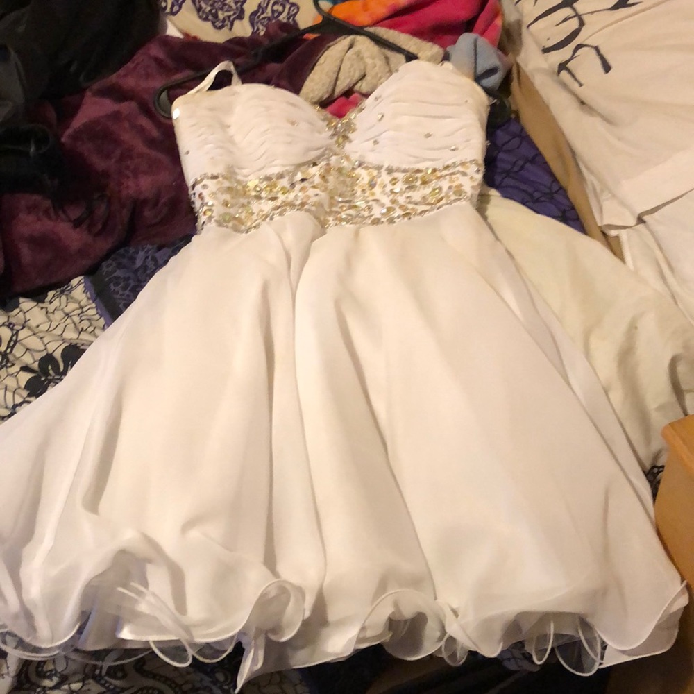 White prom mini